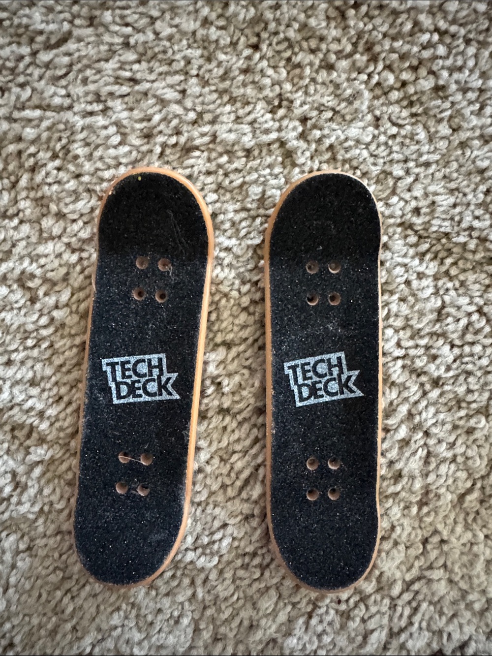 Assorted Tech Deck Fingerboard Skatepark Ramps + Rails - Multicolor - Picture 2 of 7